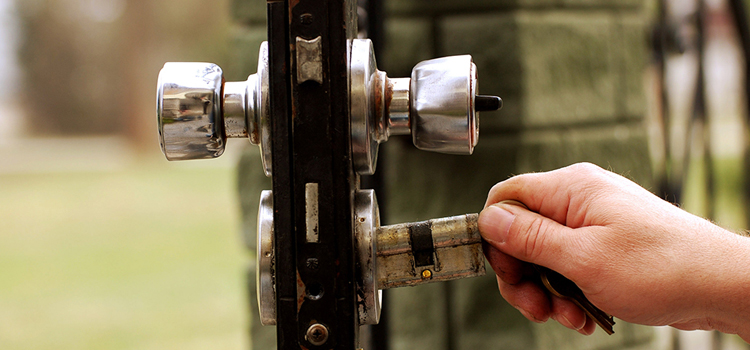 front door latch repair Eucalyptus Hills