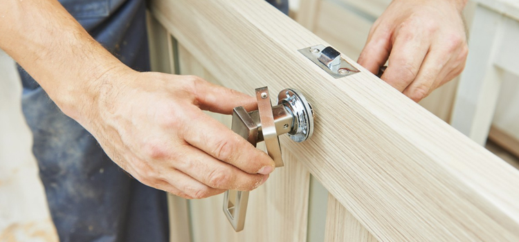interior door repair Eucalyptus Hills